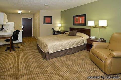 Extended America Select - Detroit - Novi - Haggerty Road 2* Northville